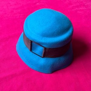 Turquoise wool bucket hat